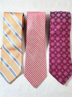 Lof of 3 Spring Summer Colored Men's Ties Hart Schaffner Marx and The Tie Bar